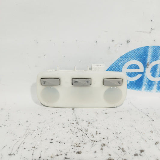 Courtesy light Renault Megane 2012 code: 264300008R ecoAC8802