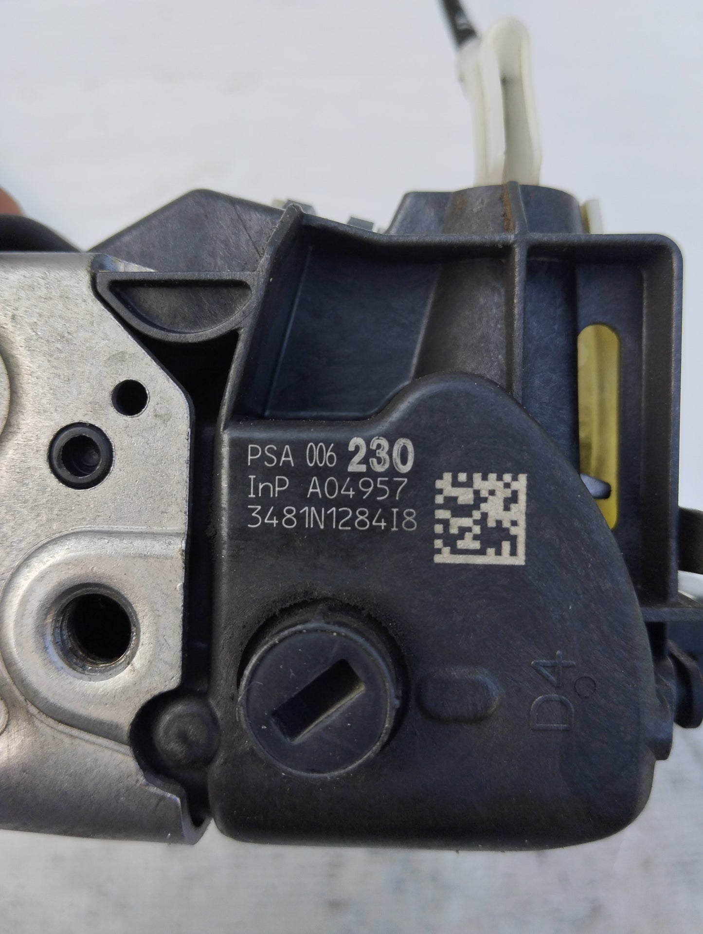 Türschloss vorne rechts Peugeot 2008-2012 Code: PSA006230 ecoAG5683