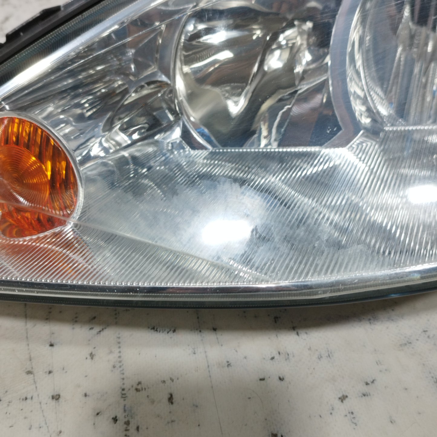 Fanale anteriore sx Ford Focus 2002 ecoAC8871