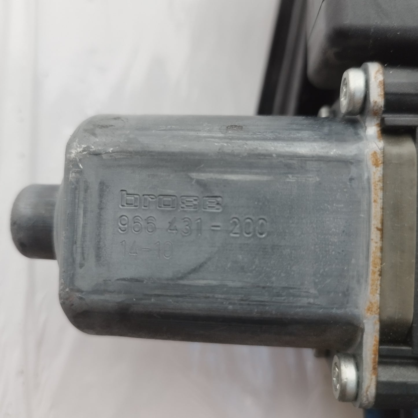 Gepäckträger vorne links Opel Adam 2014 Code: 966431-200 ecoAC12284