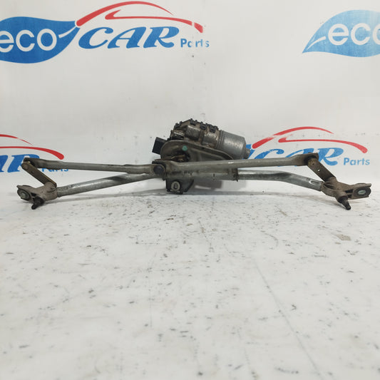 Volkswagen Passat 2003 Front Windshield Wiper Motor 4 Pin Code: 3b1955113d ecoAC8681