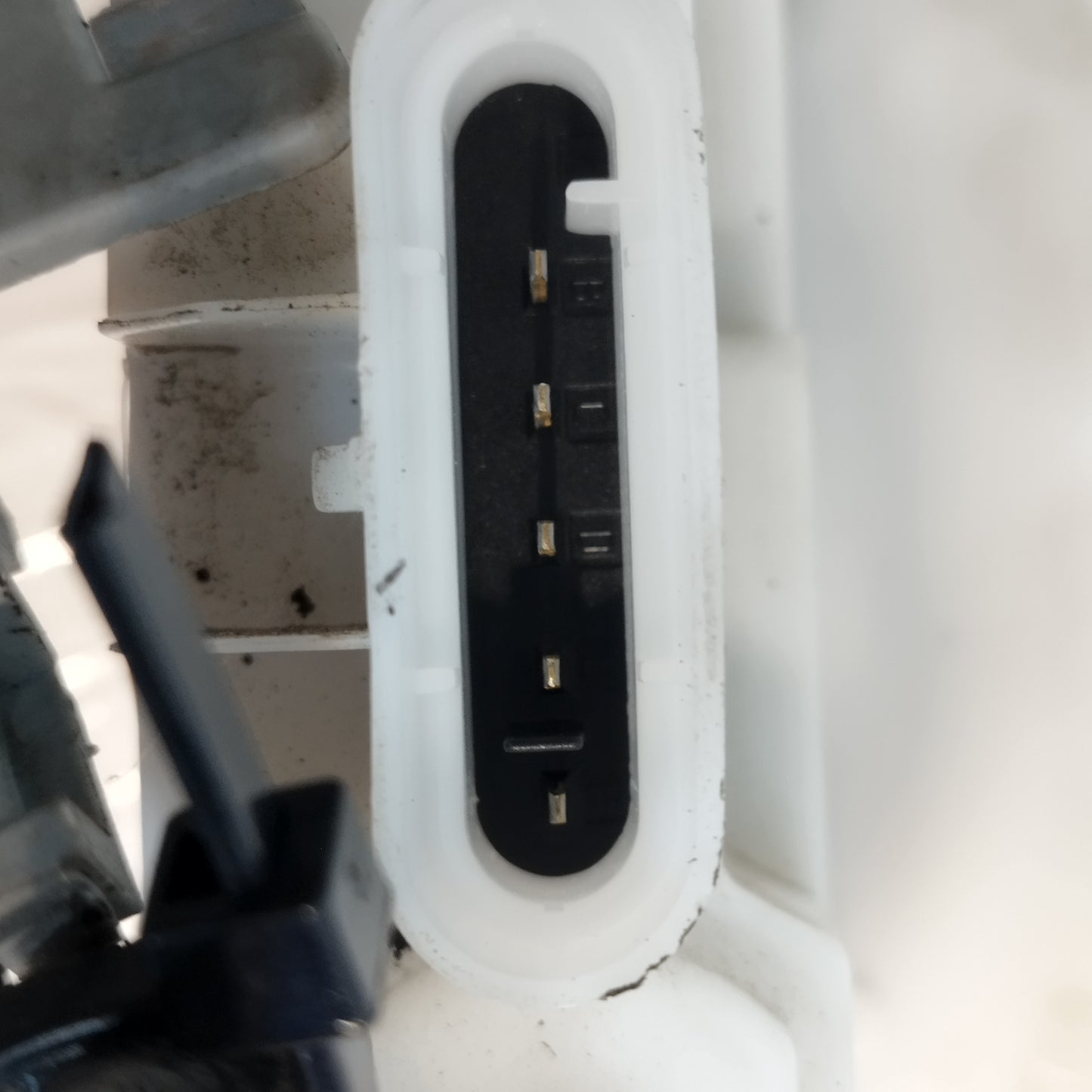 Serratura anteriore sx Citroen C3 2005 Cod: 46982980 ecoAC12900