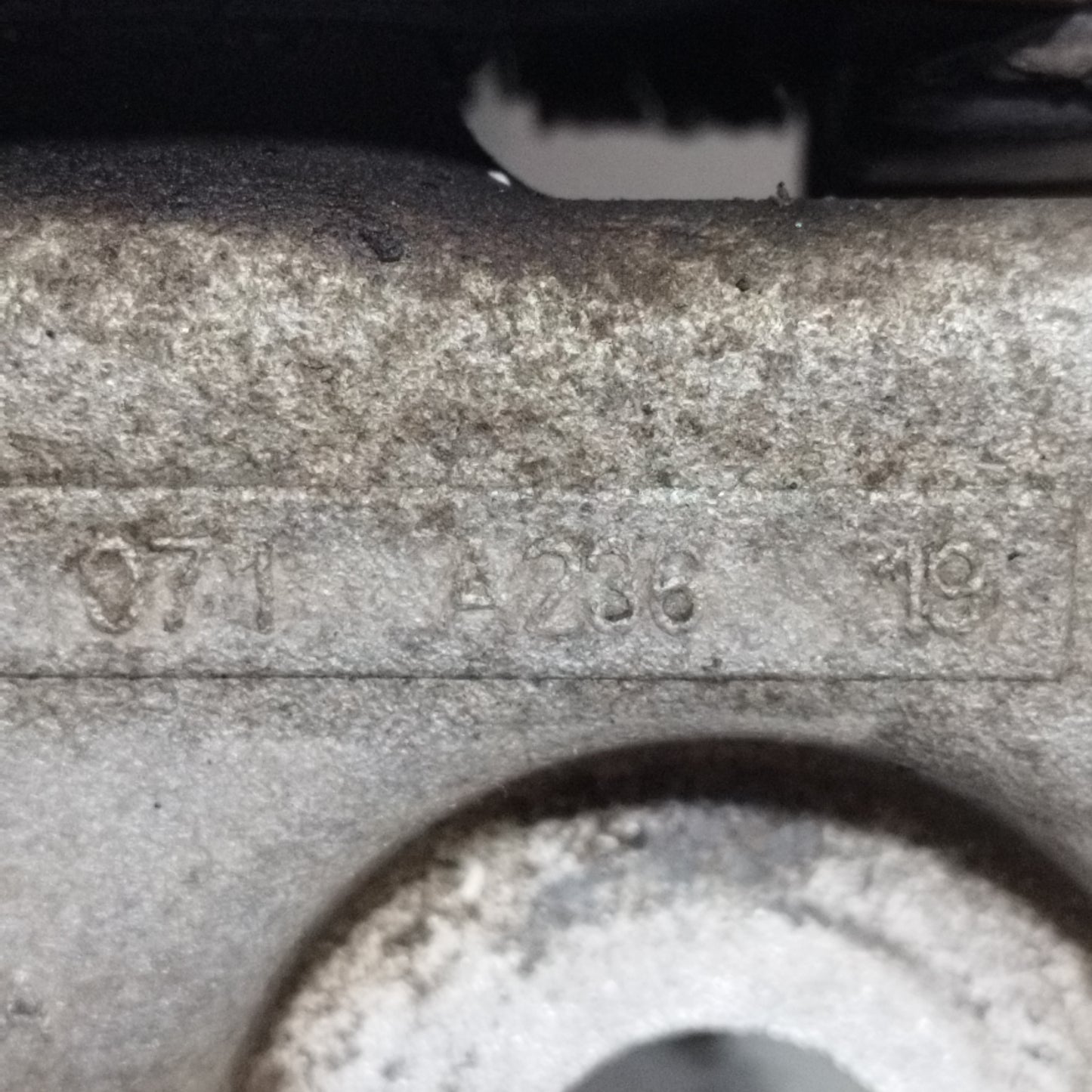 Rechte Motorhalterung Fiat 500L 1.4 B 2013 Code: 071A23619 ecoAC9330