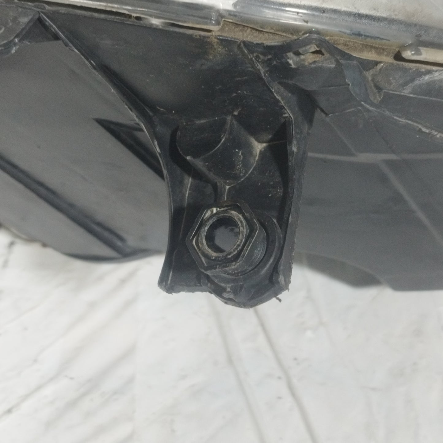 Fanale anteriore sx Volkswagen Polo 2008 cod: 89311999 ecoAC15133