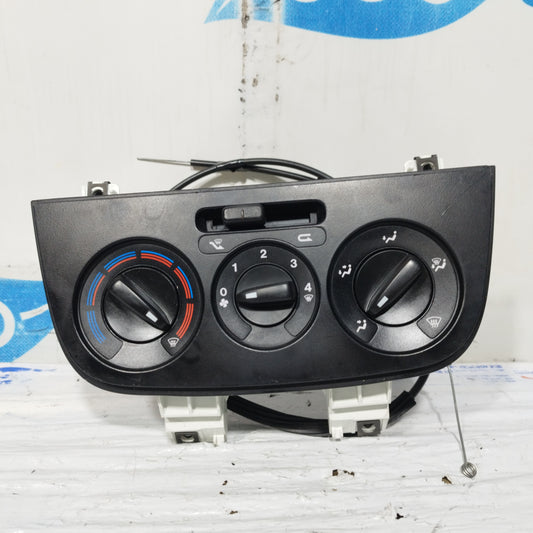 Manuelles A/C-Bedienfeld Fiat Fiorino 2010 ecoAC8284
