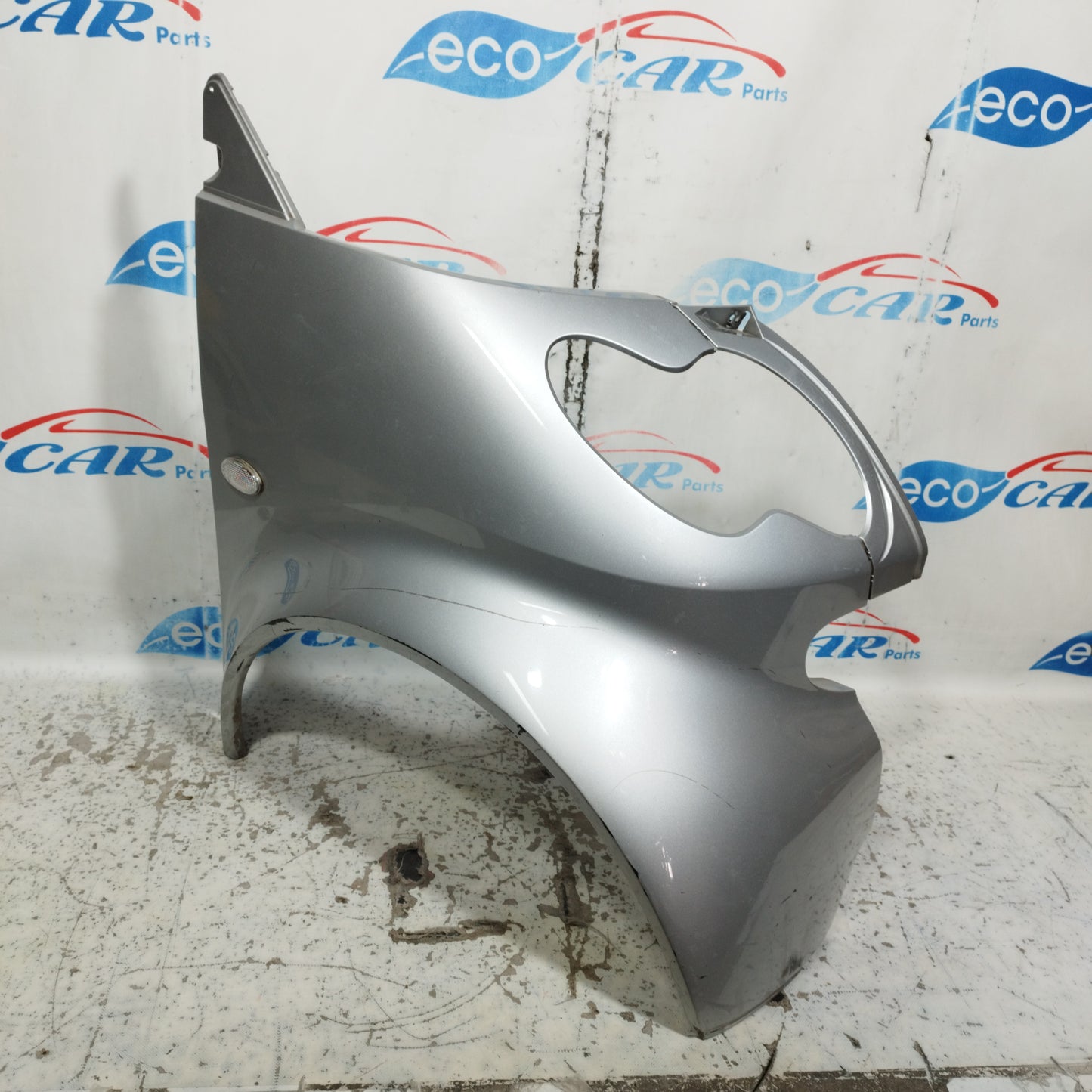 Parafango anteriore dx grigio argento Smart fortwo 450 2004 ecoAC10912
