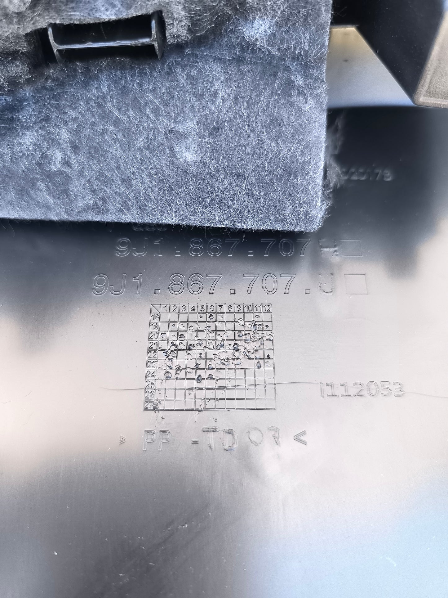 Rear door sill inside trunk Porsche Taycan year 2024 Cod.9j1867707j ecoAG6729