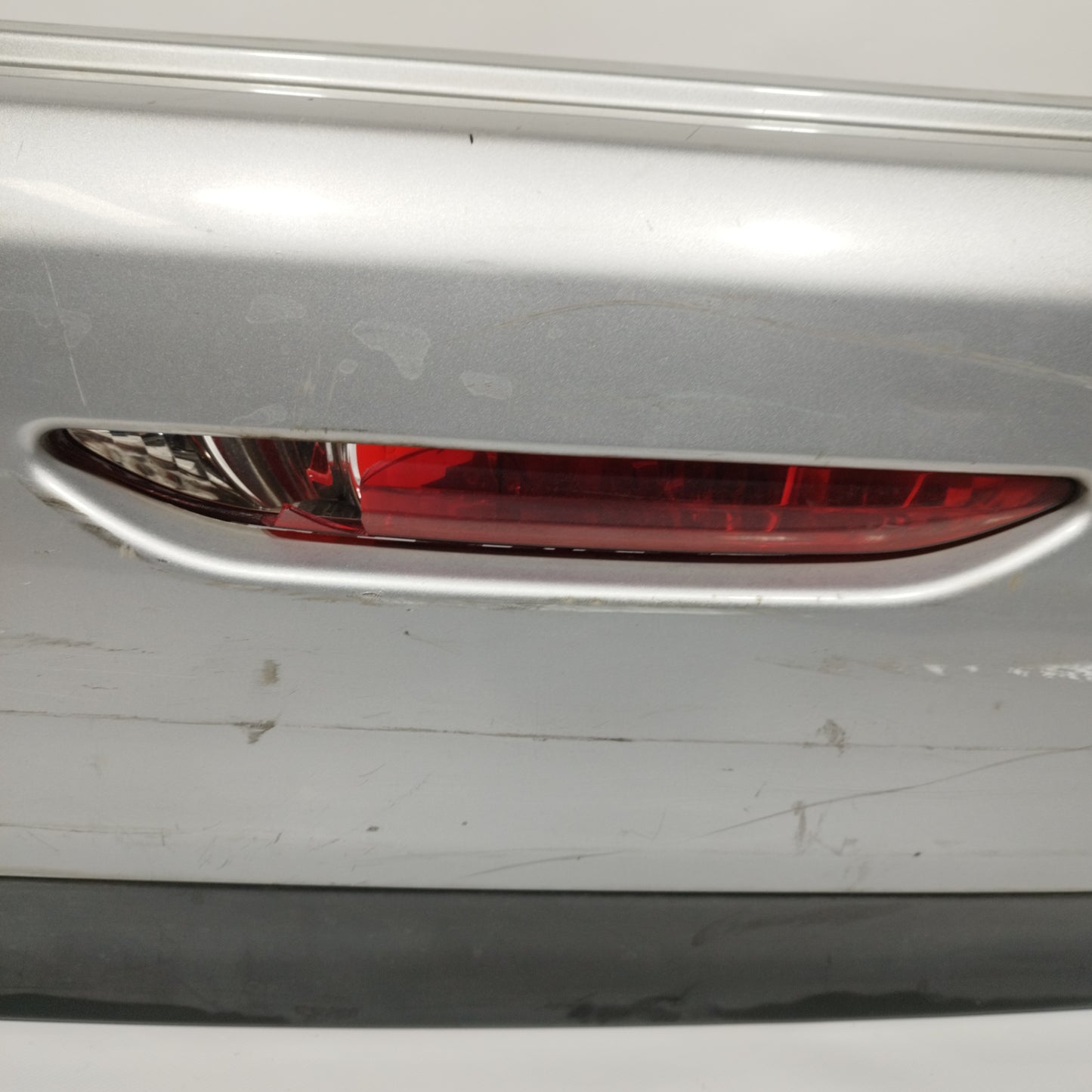 Peugeot 208 2015 ecoAC11272 silbergraue Heckstoßstange