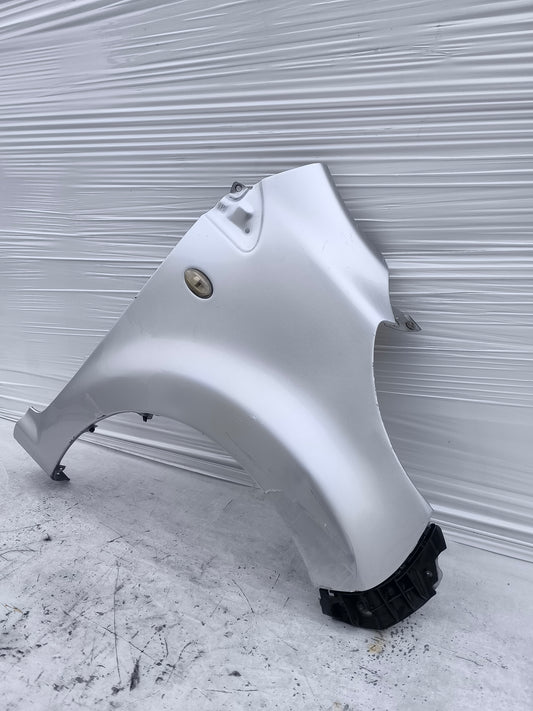 Parafango dx Peugeot 107 grigio argento ecoAG8223