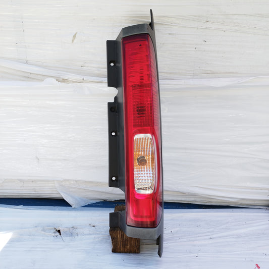 Fanale posteriore dx Renault Trafic 2006-2014 cod: 93857722 ecoDM430