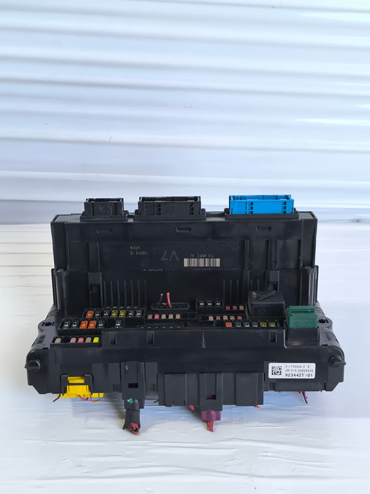 Centralina scatola fusibili Bmw serie 5 F10 / F11 2010-2013 cod: 9234421-01 ecoAG8514