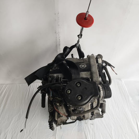Motore Opel Corsa / Agila 2002 1.0 b 12v codice X10XE ecoAC748