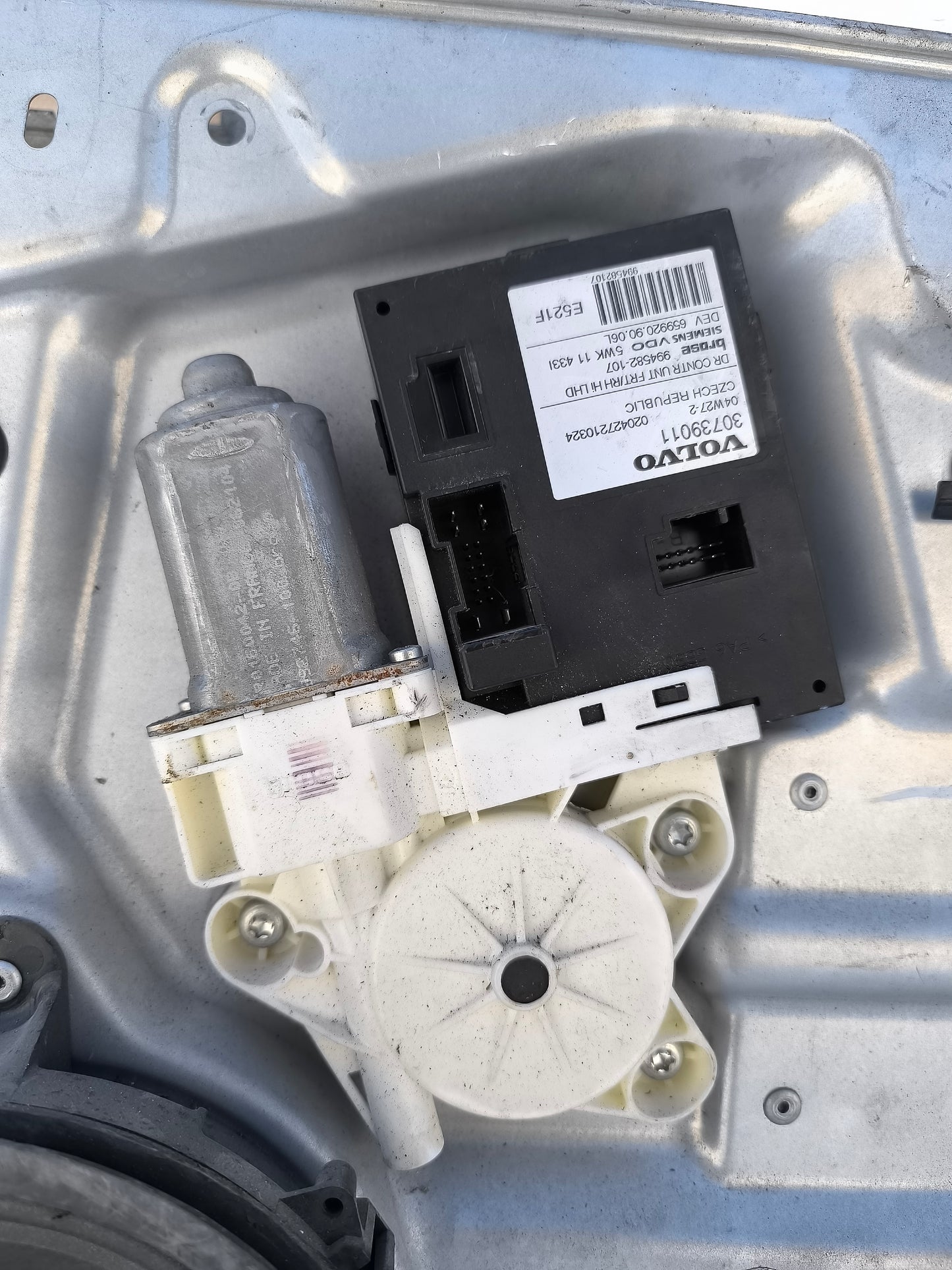 Gepäckträger vorne rechts für Volvo V50, Baujahr 2004, Teilenummer 30739011, ecoAG6896