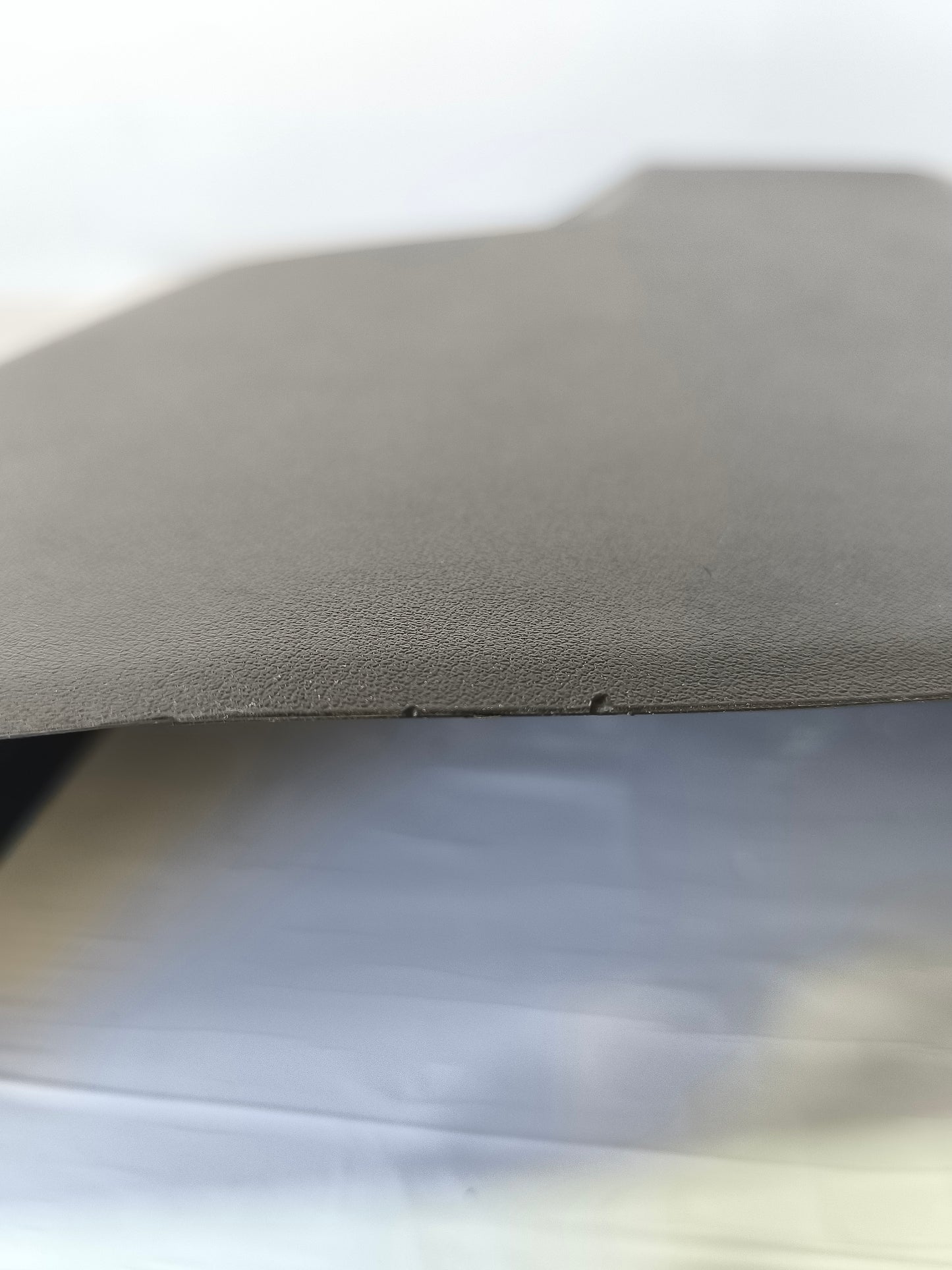 Rechte Säulenverkleidung Porsche Taycan Baujahr 2024 Teilenummer 9J1867240C ecoAG6703