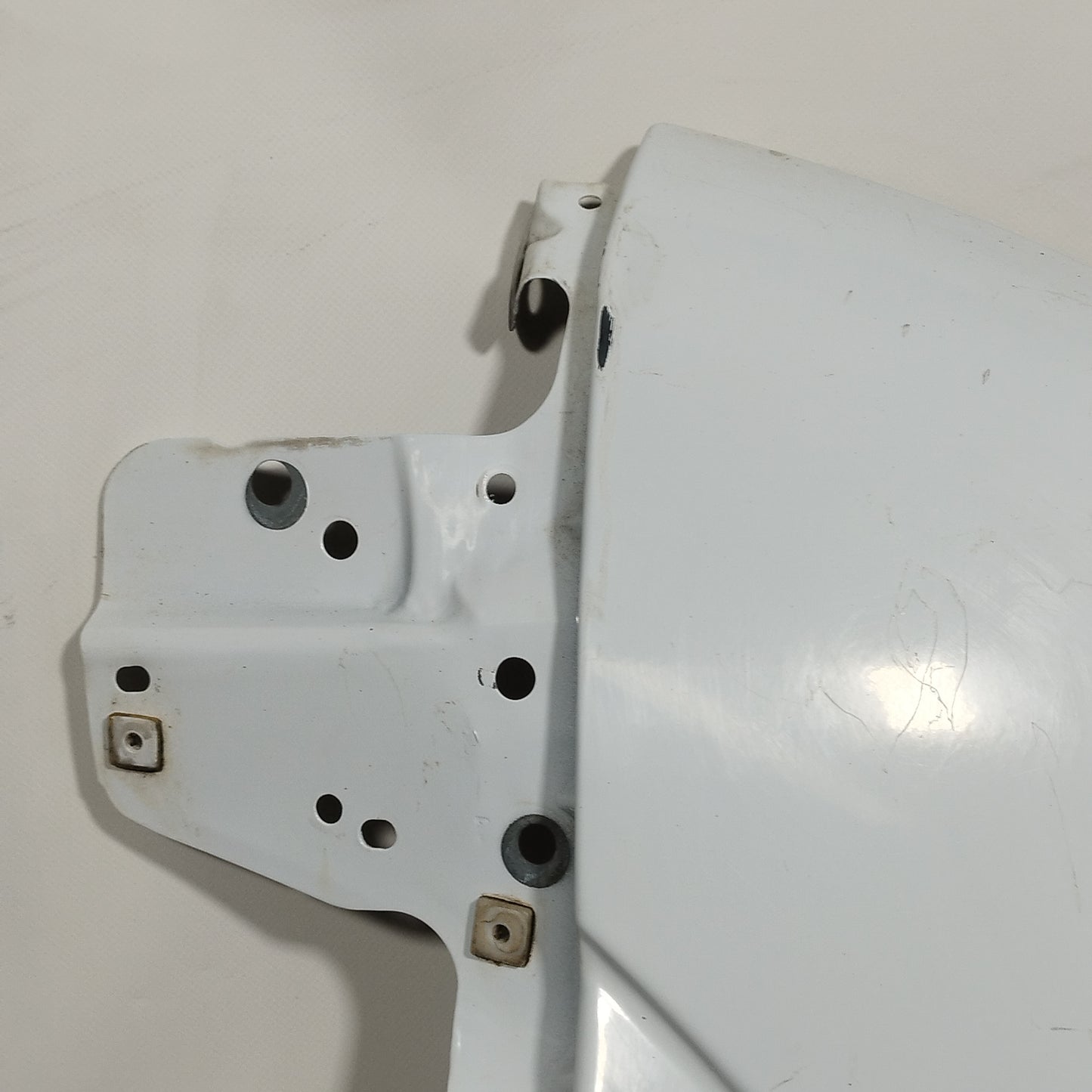 Parafango anteriore sx bianco Ford Connect 2005 ecoAC11915