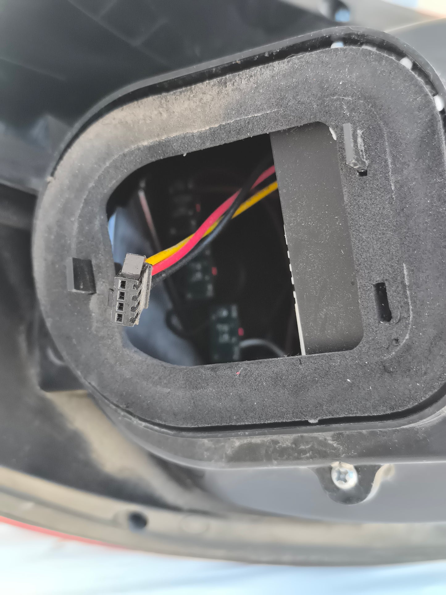 Volkswagen Tiguan 2009, nicht originale LED-Rückleuchte rechts, ecoAG7482