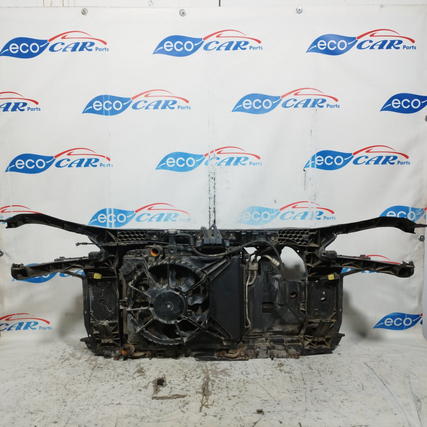 Kompletter Kühlergrill mit Verstärkung und Kühlern Hyundai i10 1.1 B 2010 Code: 64101-0X000 ecoAC9878