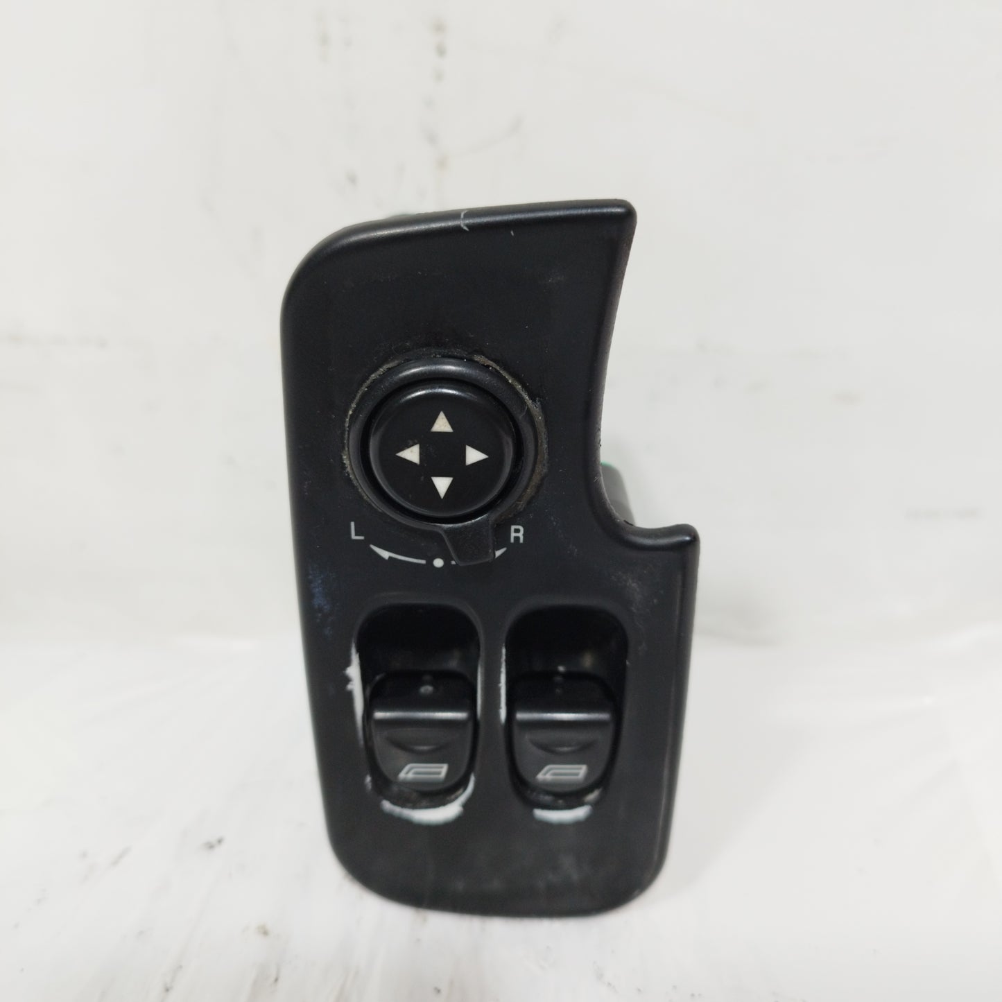 Pulsantiera anteriore sx Alfa Romeo GT 2004 Cod: 156042196 ecoAC9799