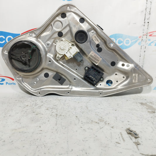 Rear right panel rack Mercedes C-Class W204 2009 code: A2048200542 ecoAC8957