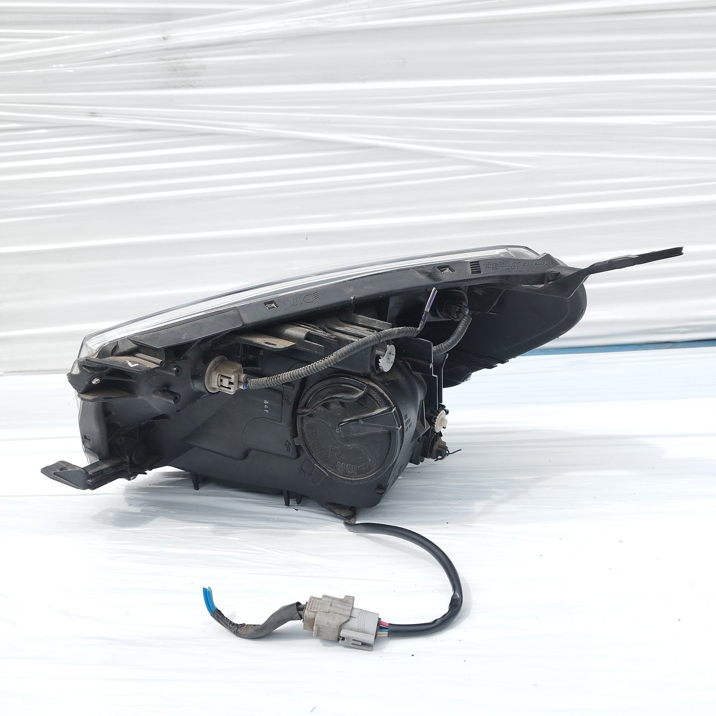 Fanale anteriore dx Toyota IQ 2009-2015 ecoDM181