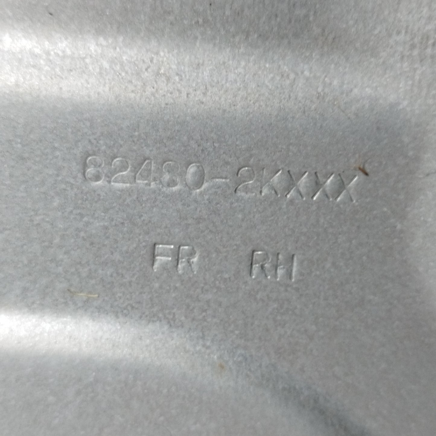 Rear rack right Kia Soul 2008 code: 82480-2K000 ecoAC9530