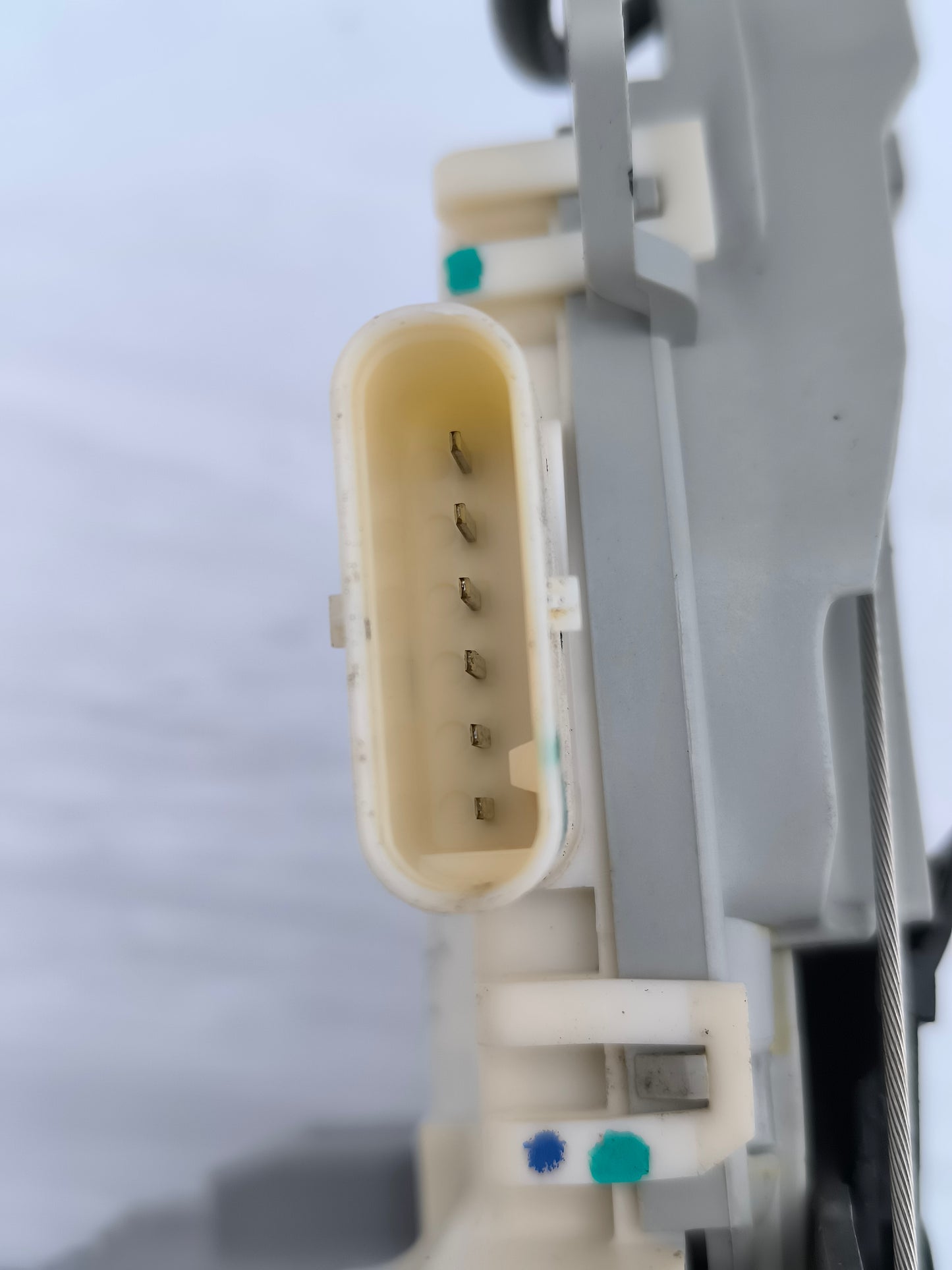 Serratura posteriore dx Audi A4 B8 anno 2010 Cod. 8k0839016C 6 PIN ecoAG6675