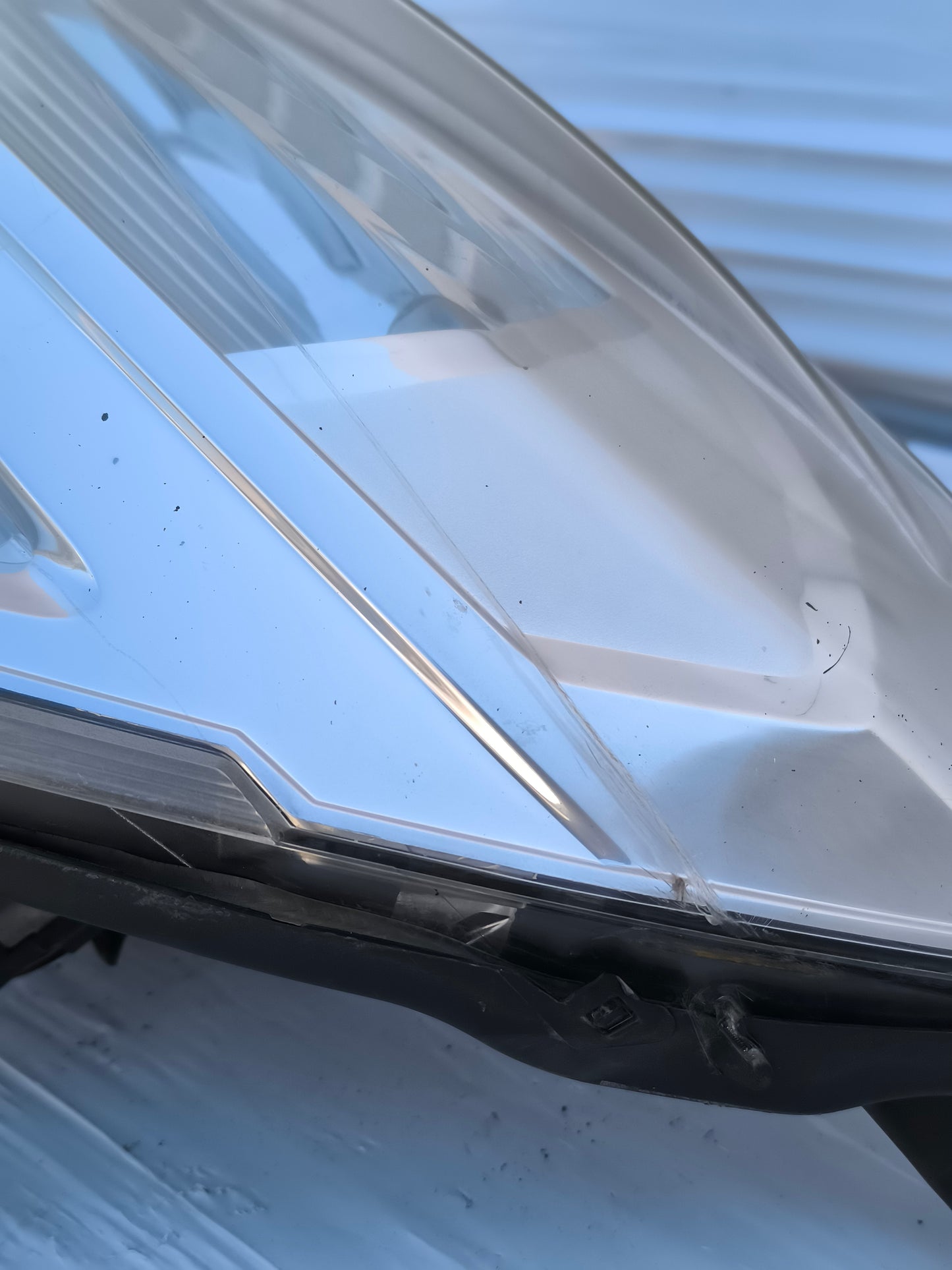 Fanale anteriore sx Dacia Dokker anno 2012-2021 cod: 260607950R ecoAG8385