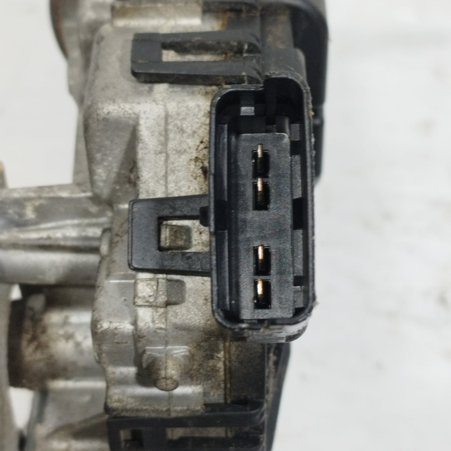 Front windshield wiper motor Peugeot Partner 2010 Code: 3397020954 ecoAC10864