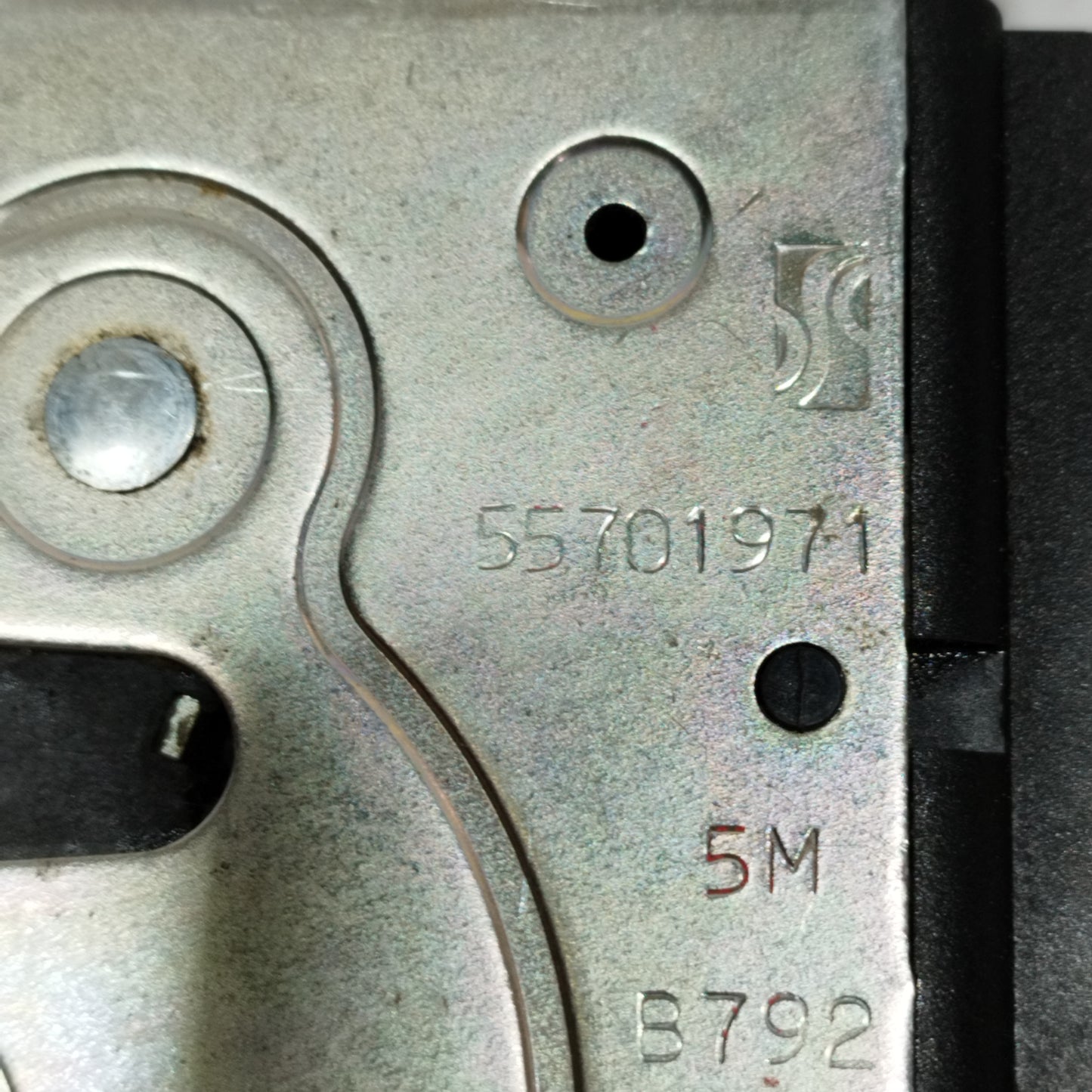 Serratura portellone Alfa Romeo Giulietta 2015 Cod: 55701971 ecoAC11206