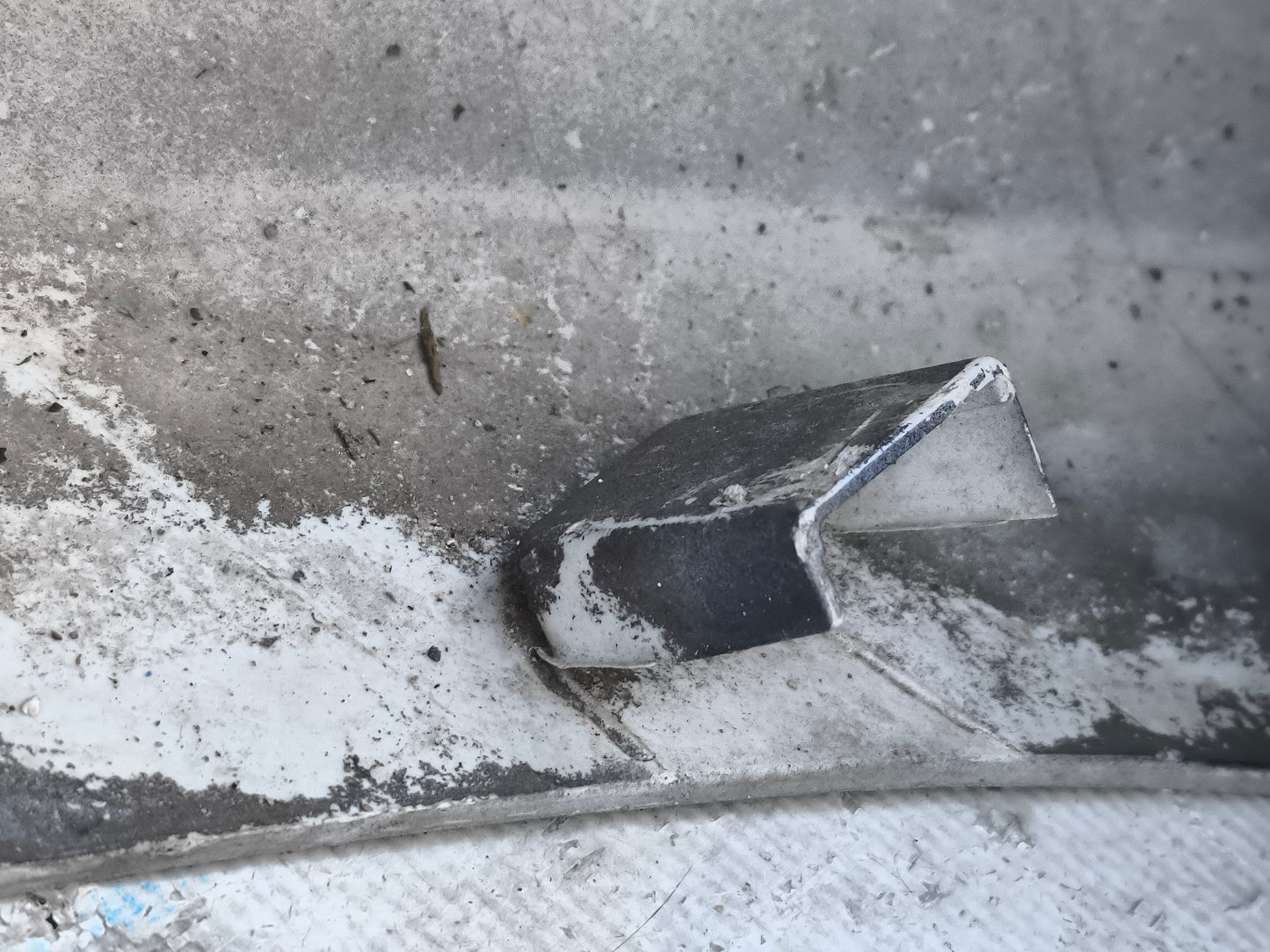 Gunmetal Grey Front Bumper Ford Focus 2009 ecoAG6352