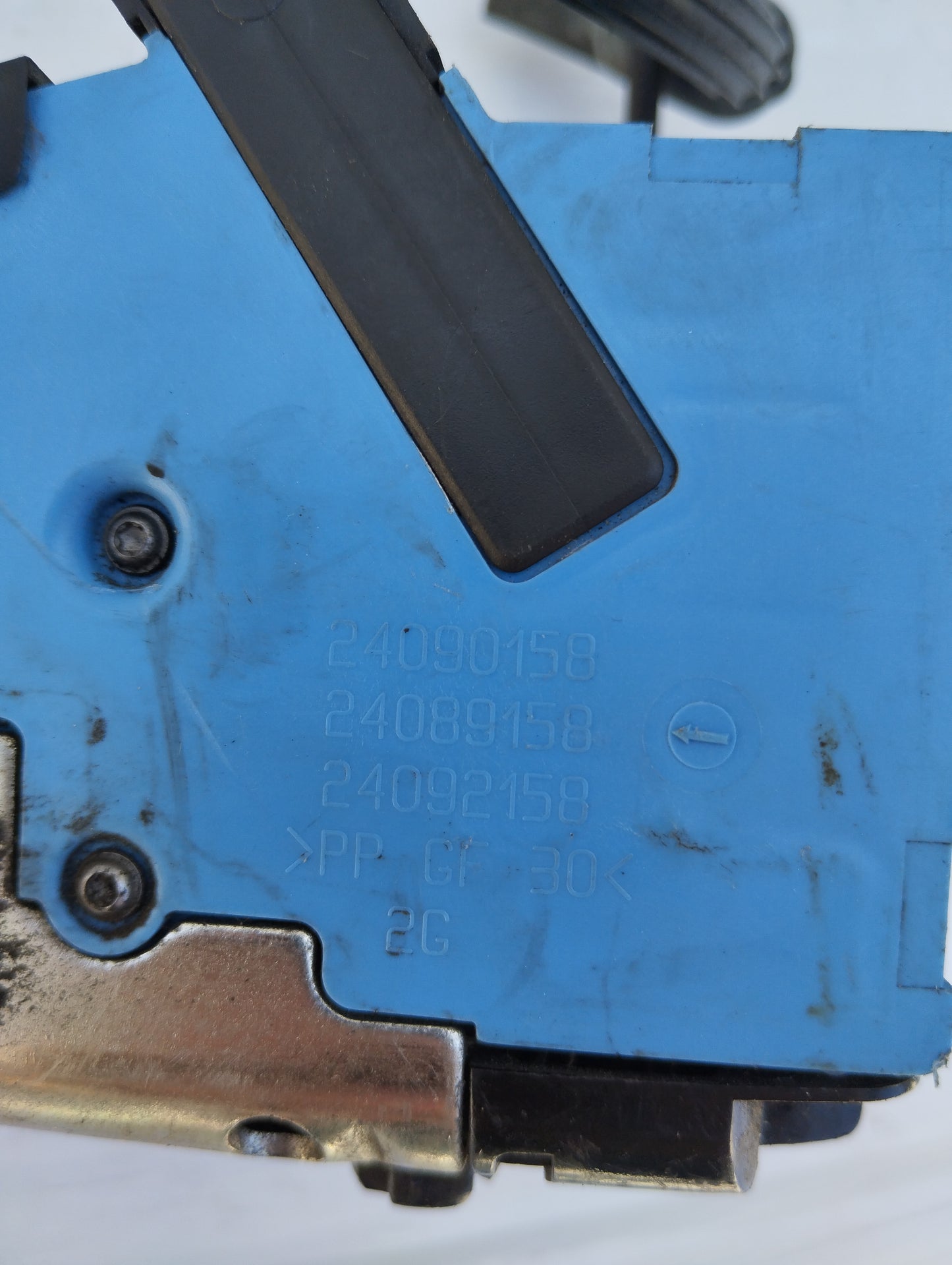 Rear left lock Peugeot 207 4 PIN code: 24090158 ecoAG5222