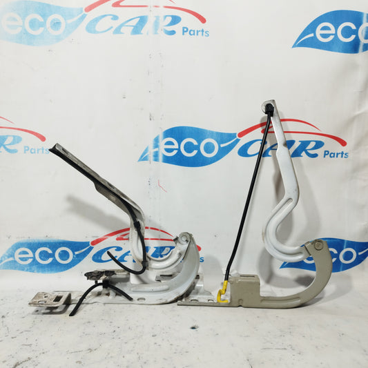 Peugeot 3008 2011 Bonnet Hinges Code: R-0309027 ecoAC9676