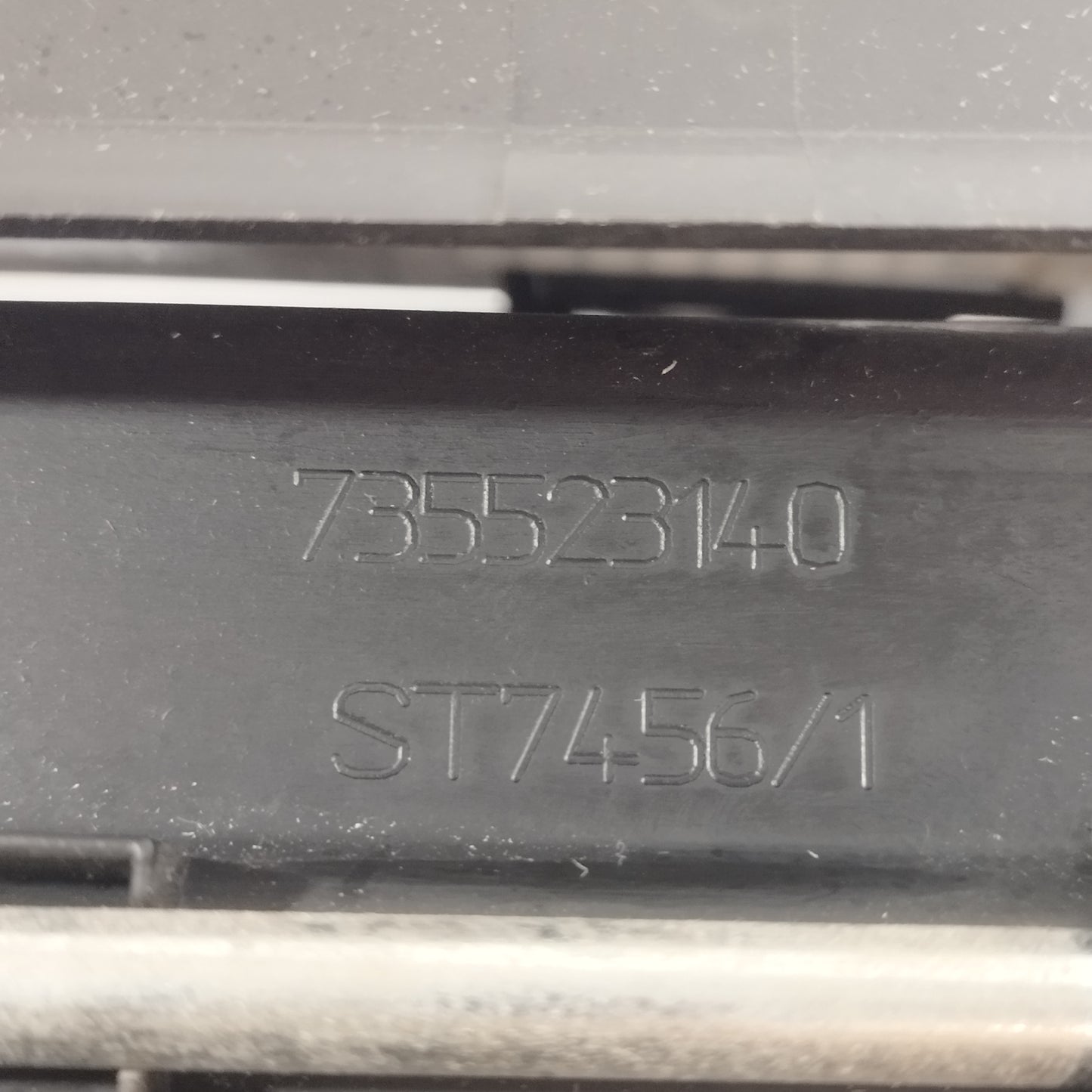 Cassetto portaoggetti Fiat 500L 2013 Cod: 735523140 ecoAC13773