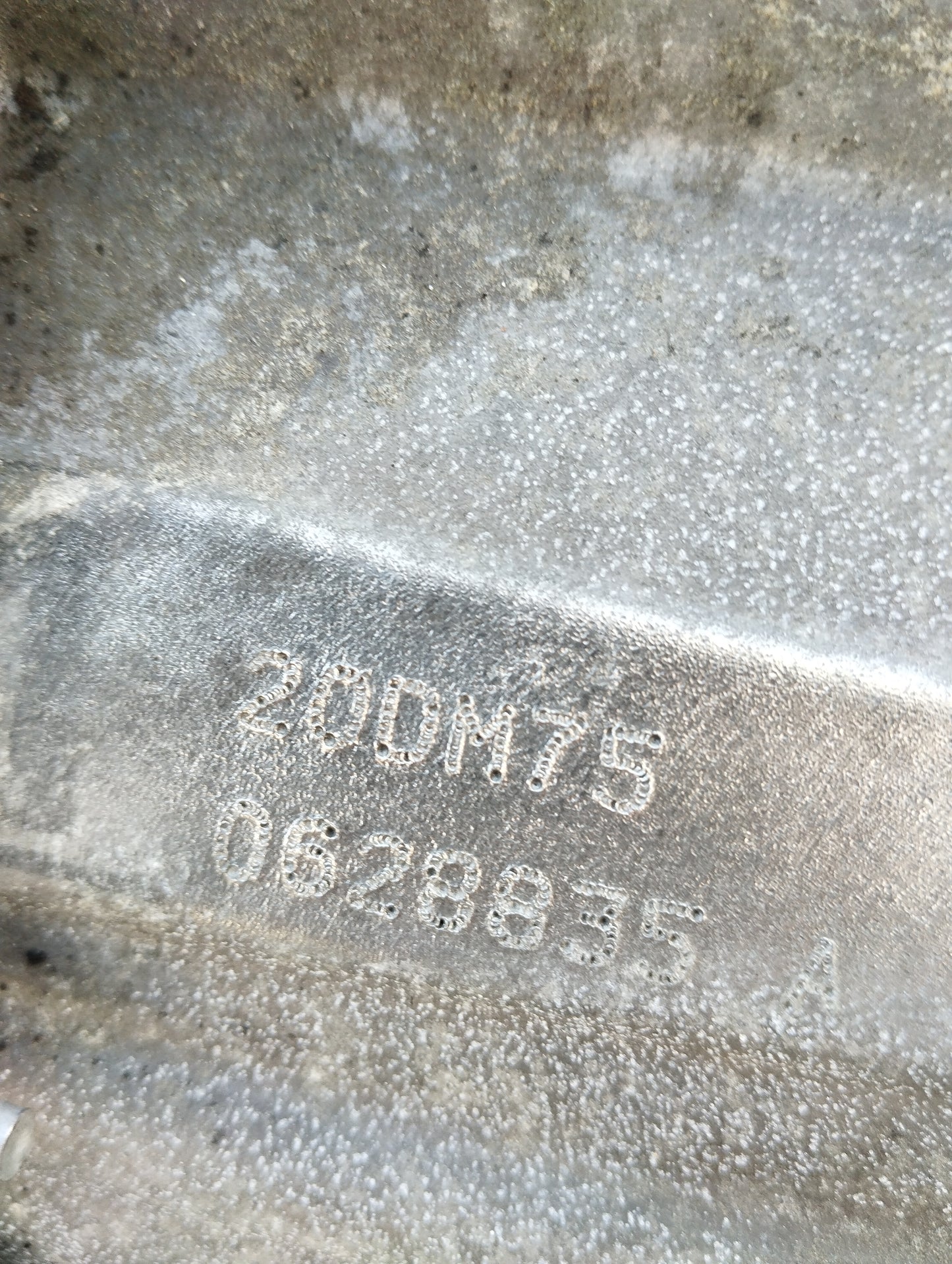 Peugeot 308 1.6 HDI mit 5-Gang-Schaltgetriebe, Code: 20DM75 ecoAG5688