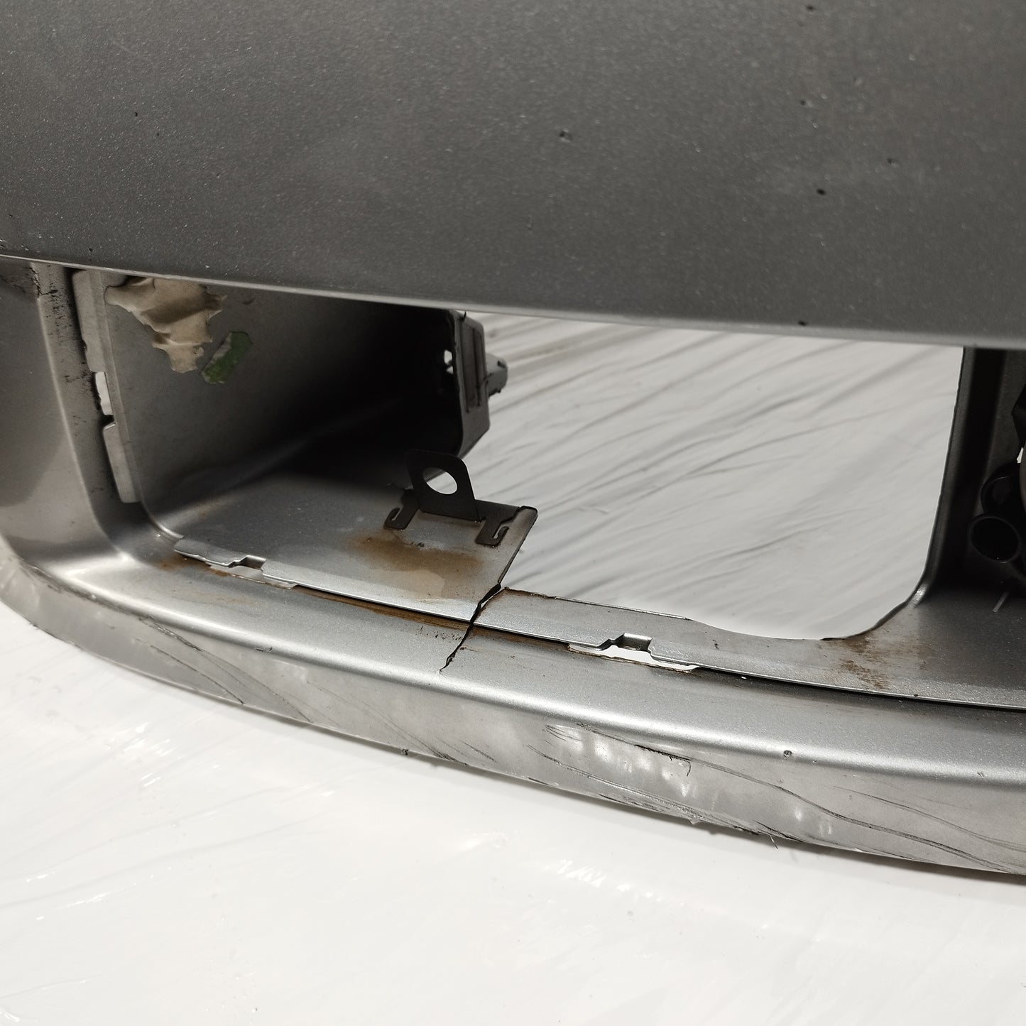 Front Bumper Grey Volkswagen Polo 2008 ecoAC12410