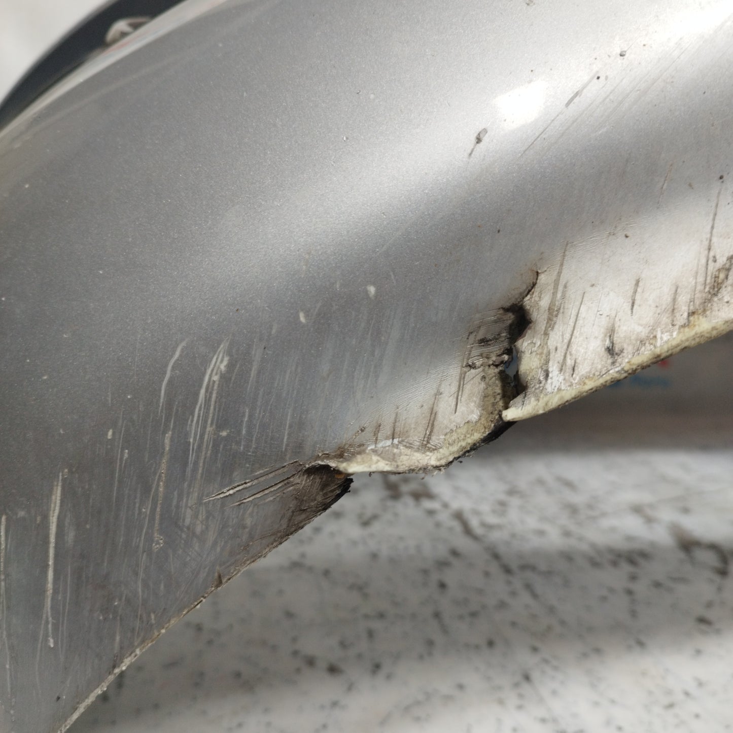 Paraurti anteriore grigio Ford Focus 2009 ecoAC9944