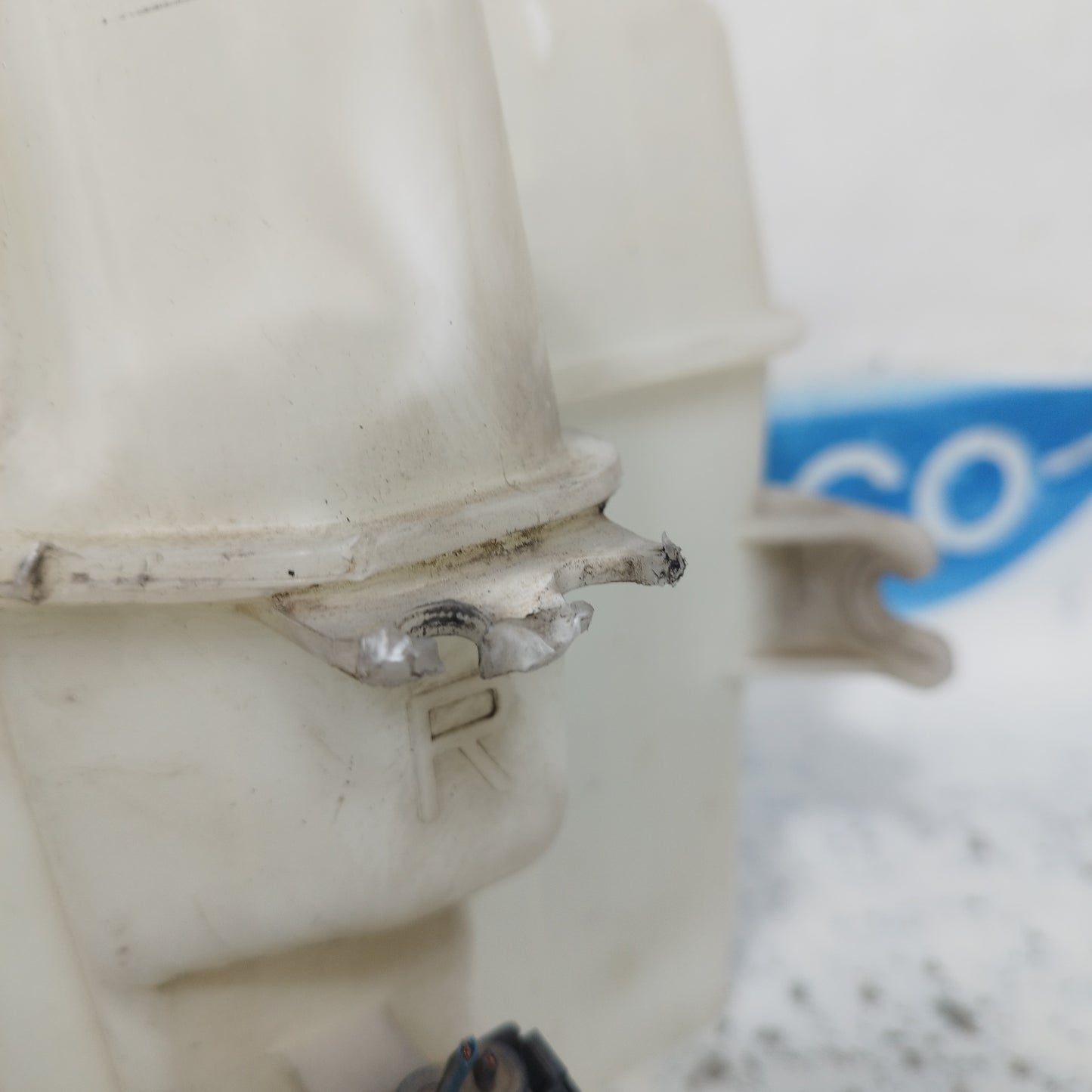 Hyundai IX35 2011 Scheibenwaschbehälter Teilenummer: 98610-2Y000 ecoAC9908