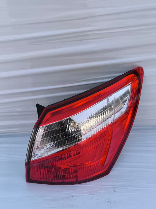 Fanale posteriore esterno dx Nissan Qashqai J10 2010-2013 Restyling ecoAG7922
