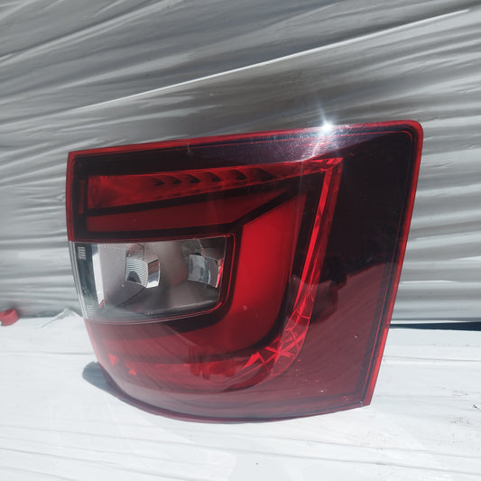 Fanale posteriore dx a led Skoda Octavia 2020 SW cod: 5E9.945 208 ecoDM216
