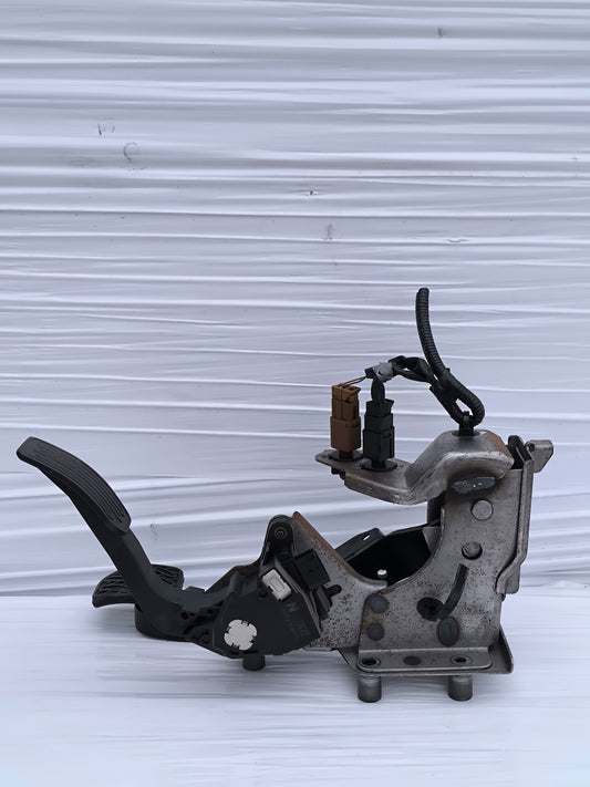Pedaliera freno acceleratore Nissan Juke F15 1.5 DCI 2010-2014 cod: 180021km0b ecoAG8437