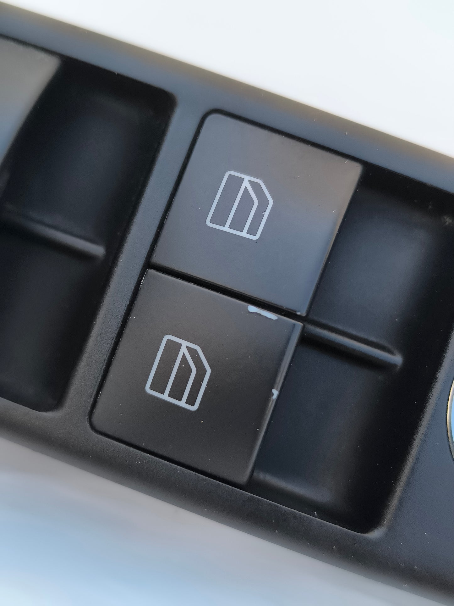 Pulsantiera anteriore sx Mercedes Classe C w204 Cod.a2128208210 ecoAG6910