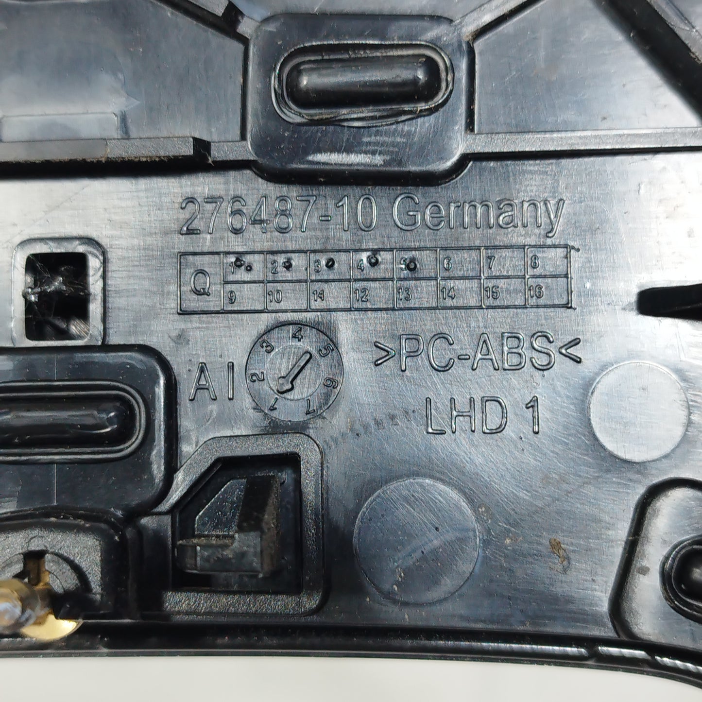 Mittelkonsolenverkleidung BMW 1er F40 2022 Code: 276487-10 ecoAC13974