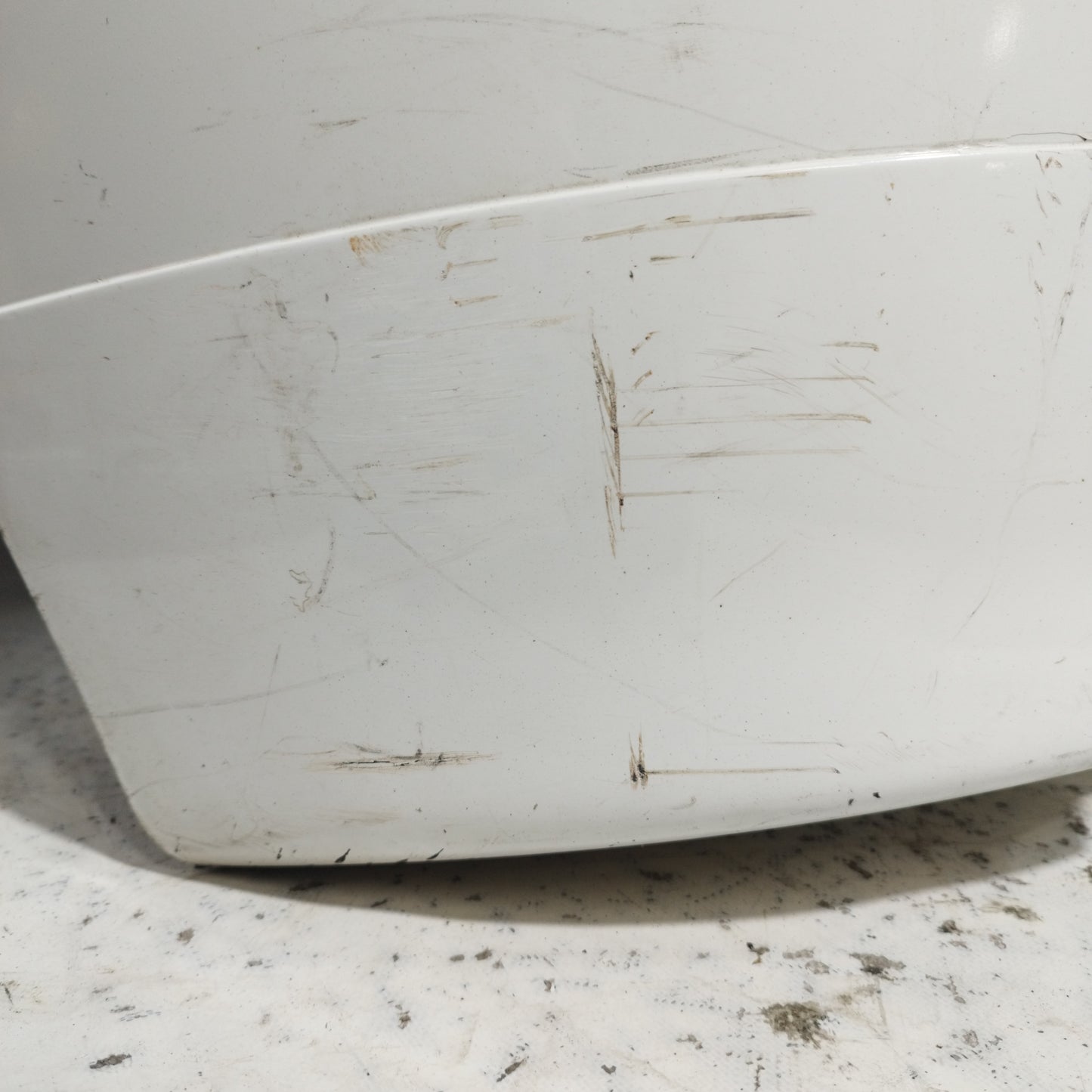 White Rear Bumper Chevrolet Aveo 2009 ecoAC10226