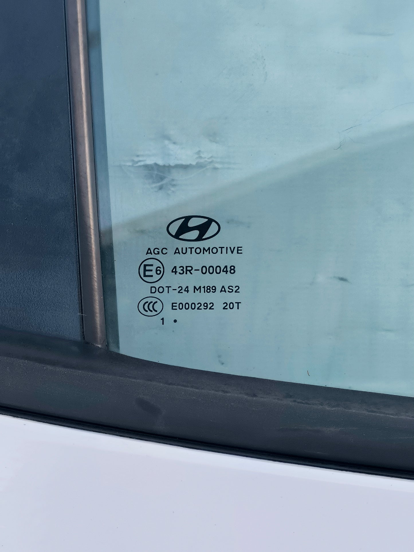 Weiße rechte hintere Tür Hyundai ix35 2012 ecoAG6260