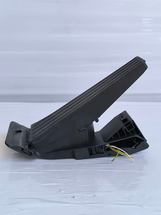 Pedale acceleratore elettronico Bmw serie 5 F10 / F11 2010-2017 cod: 3542678999802 ecoAG8578