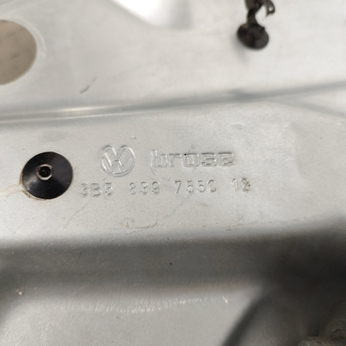 Rear left panel rack Volkswagen Passat 2003 ecoAC8815