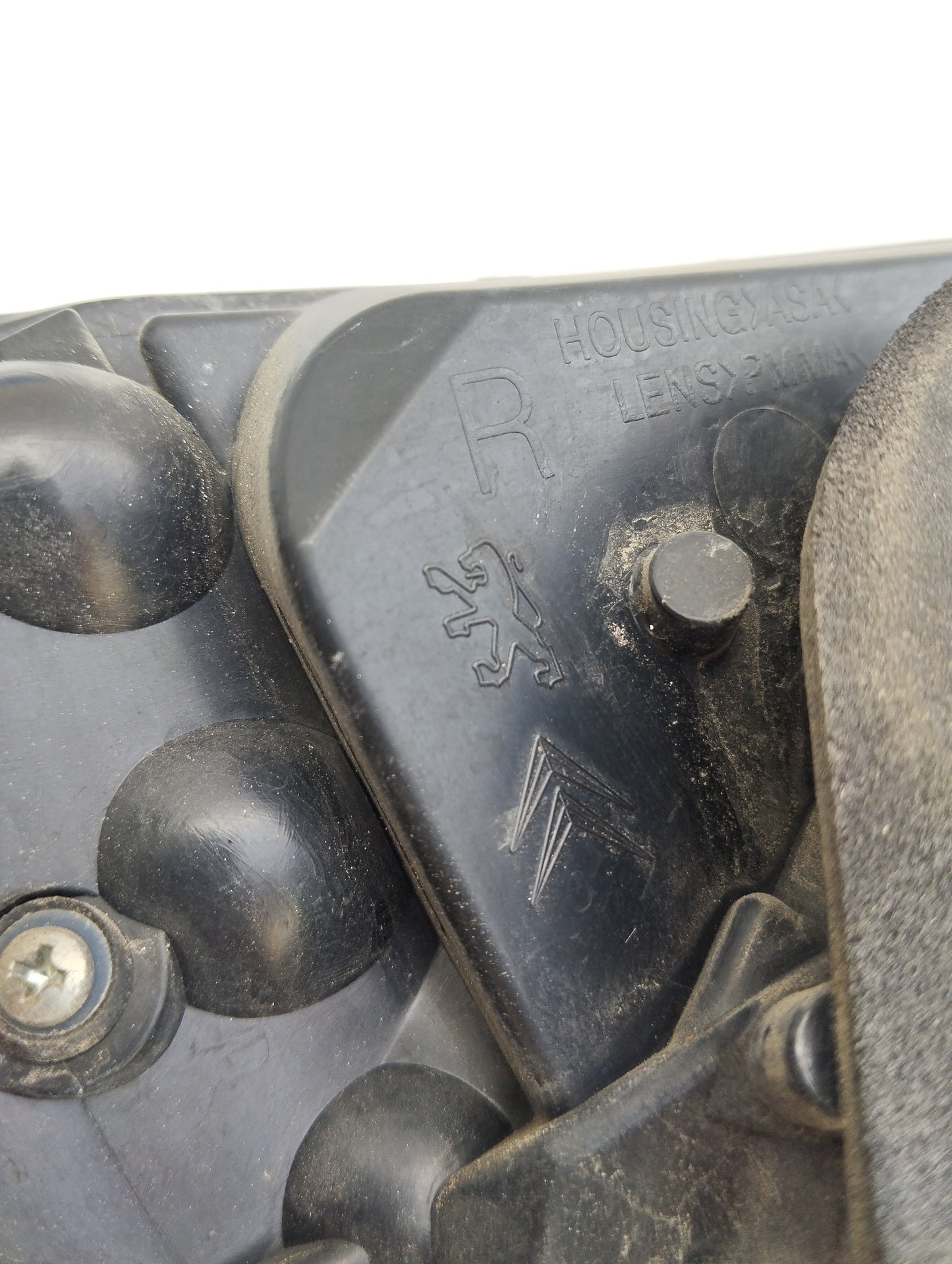 Peugeot 4007 ecoAG5578 internal rear light right