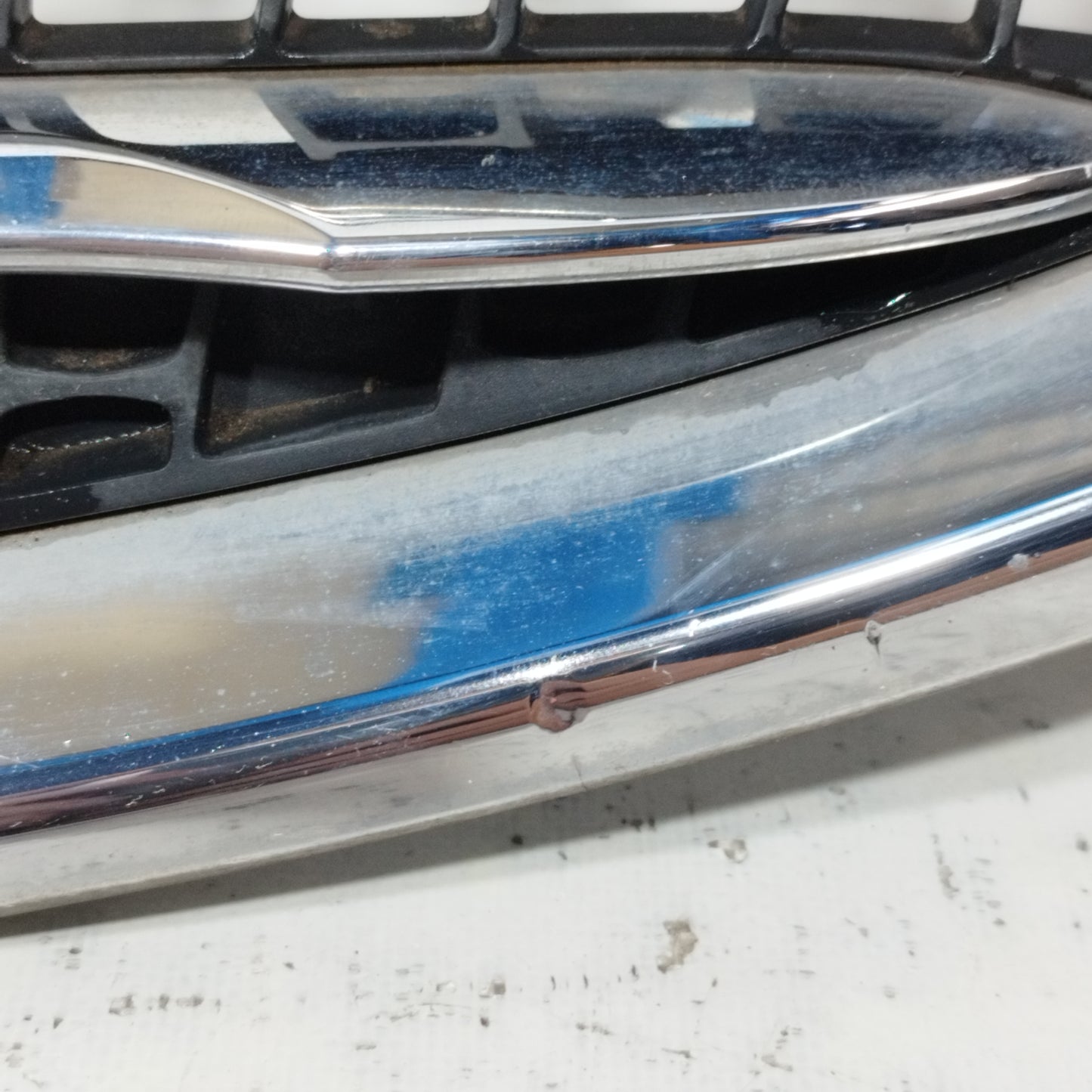 Front center grille Lancia Delta 2011 ecoAC9541