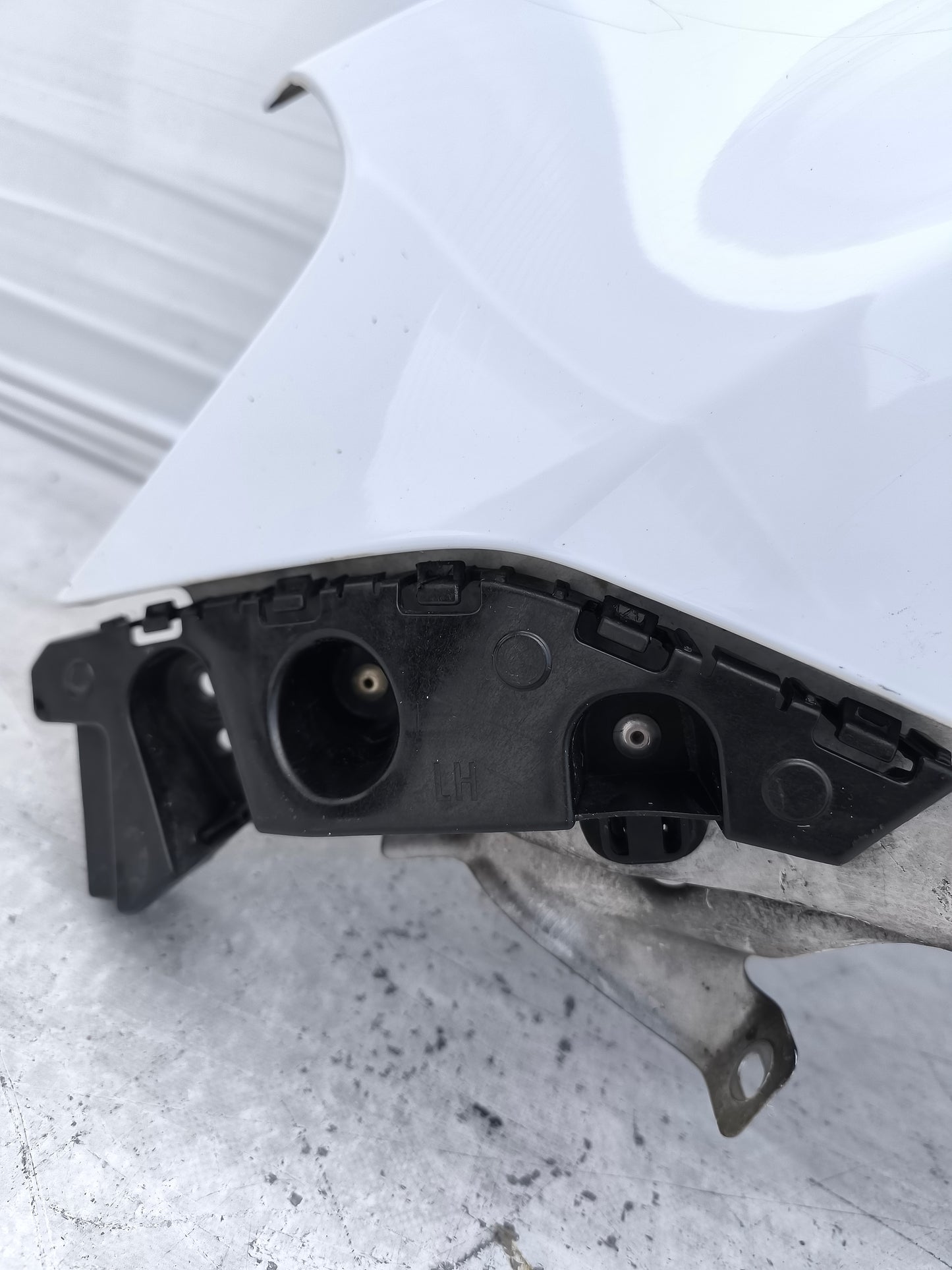 Parafango sx Chevrolet Orlando anno 2011-2015 bianco ecoAG8210