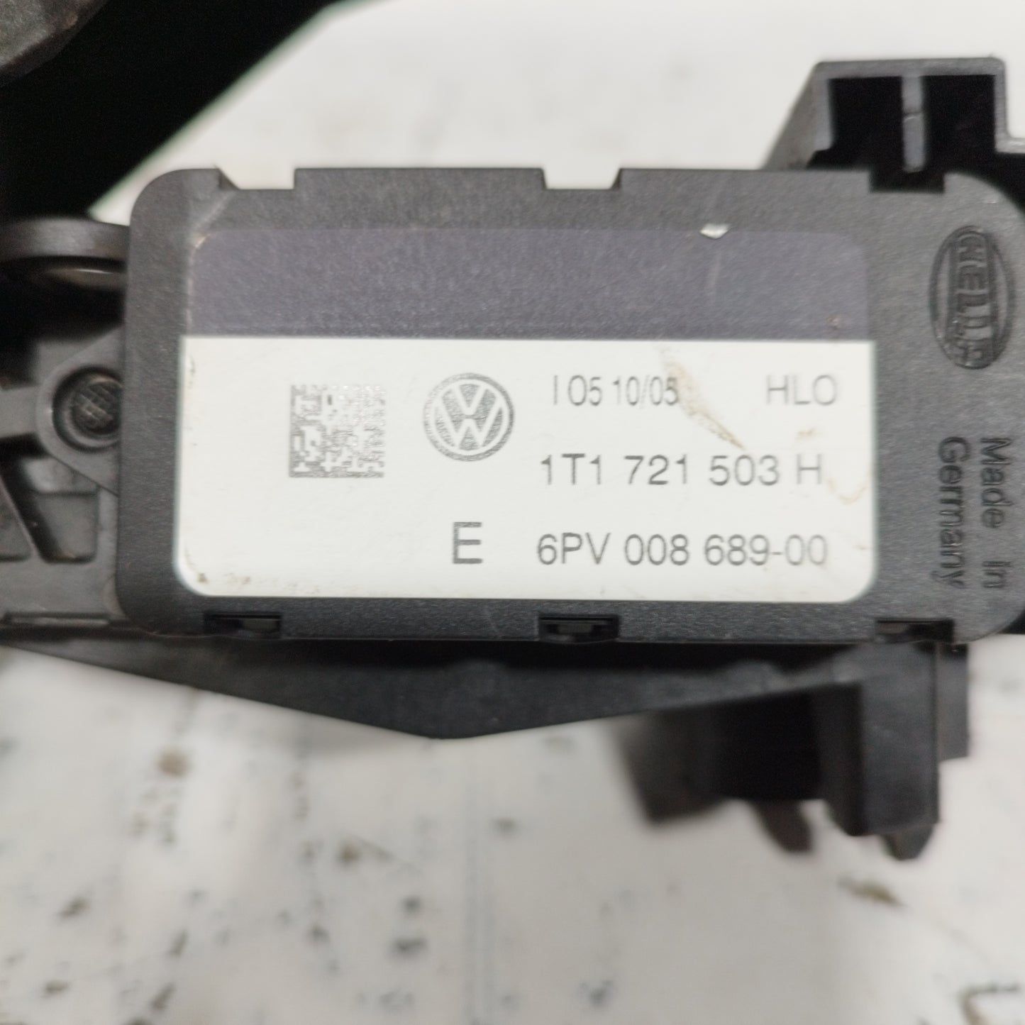 Accelerator pedal Volkswagen Touran 2.0 TDI 2008 code: 1T1721503H ecoAC8803